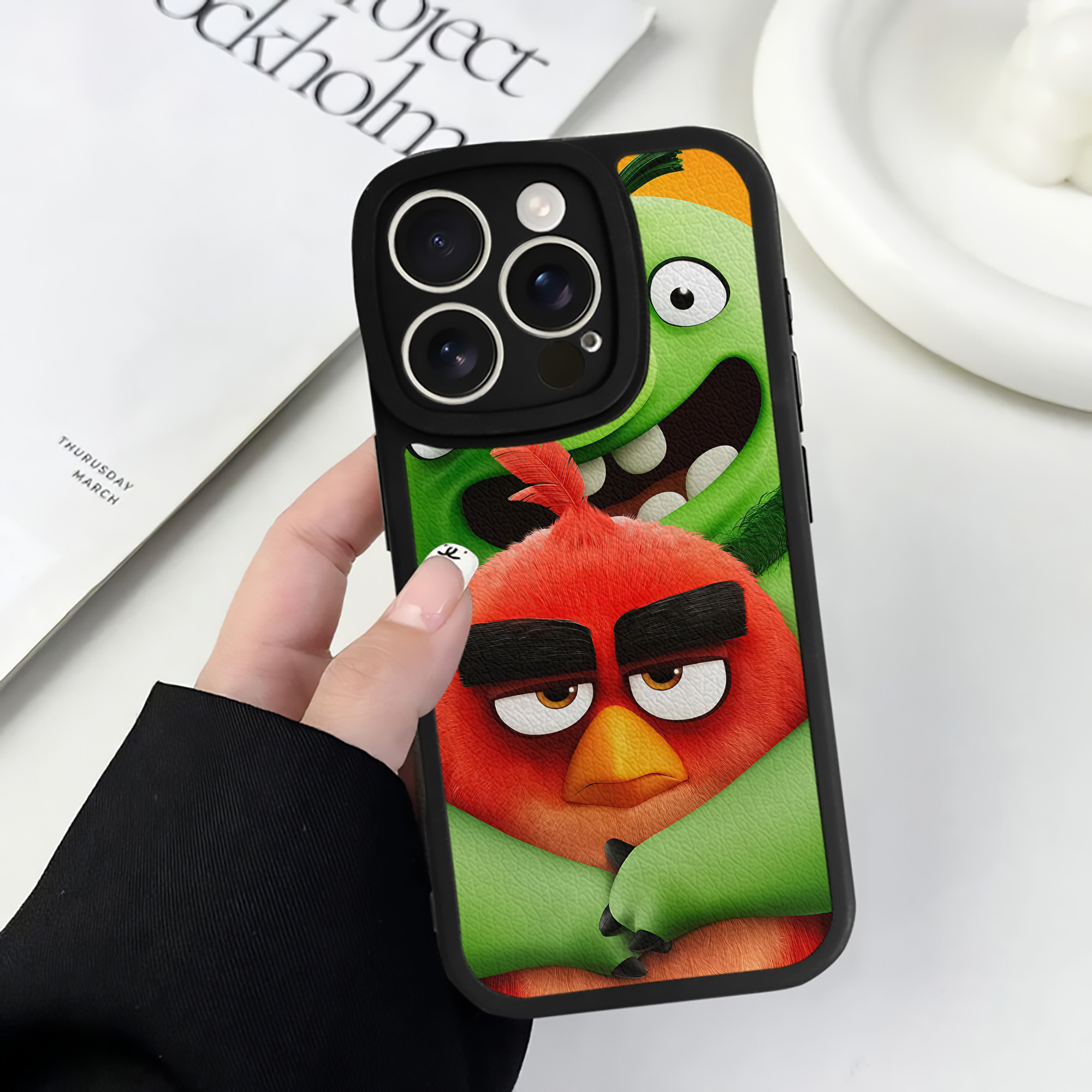 （画像用） Angry Birds アングリーバード 【iPhone 16シリーズ対応】シリコンスマホケース（レザー調） 材質：シリコン